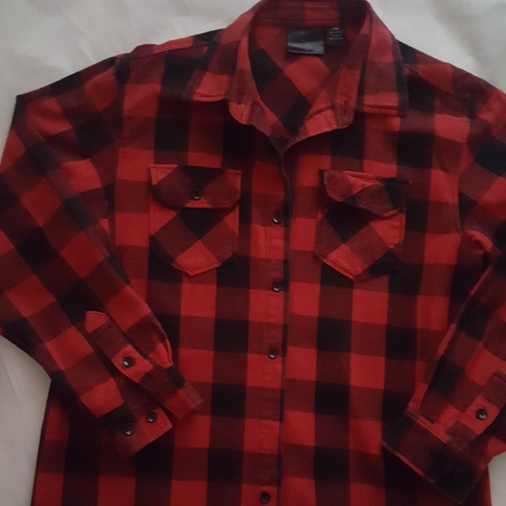 Men's shirt